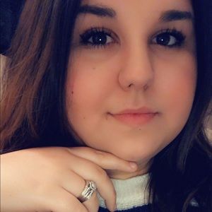 Meet your Posher, Shilo